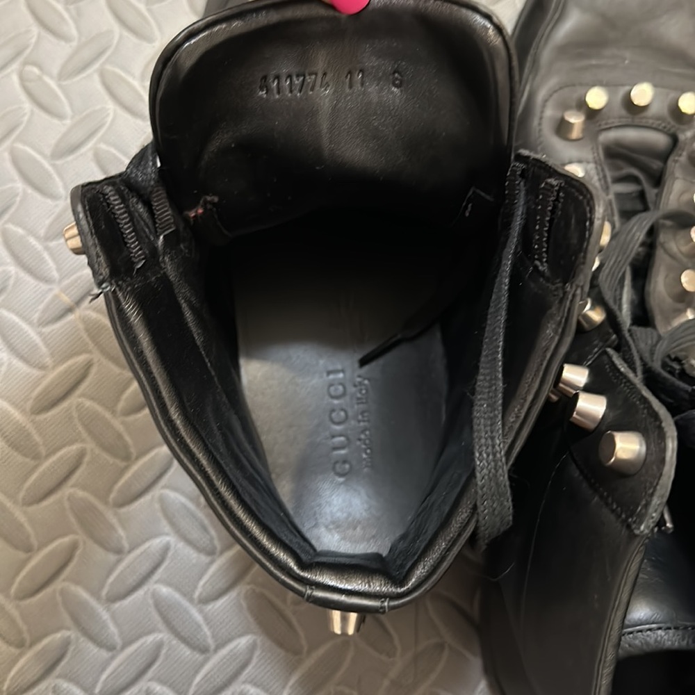 Gucci. Men’s, leather, spiked high top shoe. - Picture 7 of 8